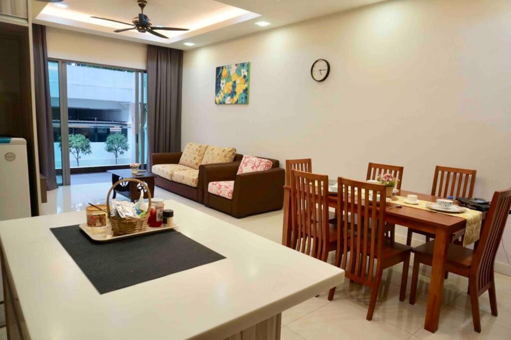 Condo in IMAGO MALL 亚庇最大商场IMago楼里公寓 코타키나발루에서가장큰쇼핑센터아파트 외부 사진